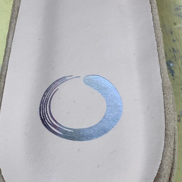 Tan Ruffled Faux Suede Slide Sandals Low Block Heel Size 9.5 NWOT - Picture 7 of 9